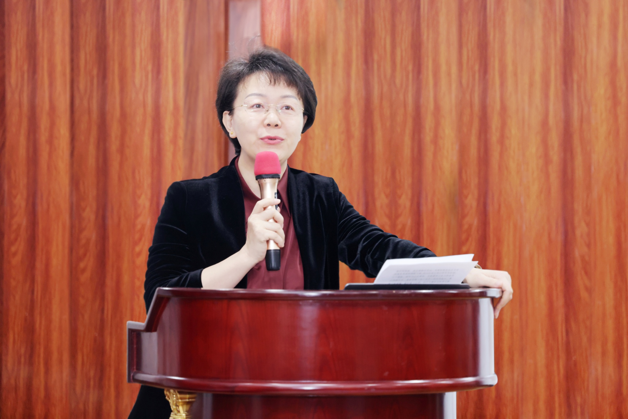 1731573097815210.jpg 团队素质训练2_副本.jpg